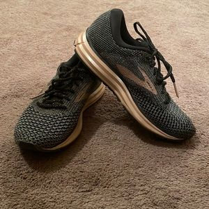 Brooks Revel 2